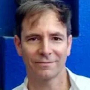Dr. José Manuel Colmenero Flores