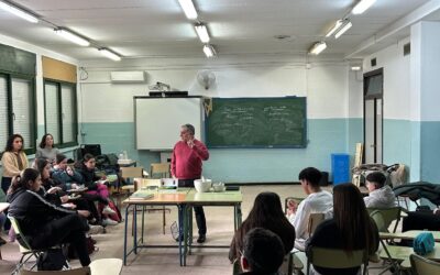 Taller en el IES Ibn Jaldún de Dos Hermanas sobre el análisis de nitrógeno en lechuga