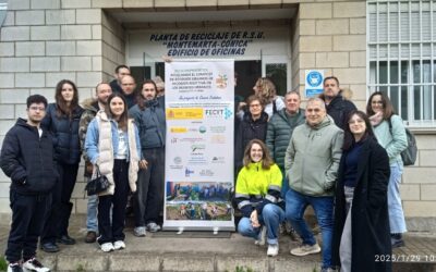 Visita a los huertos urbanos de Utrera y a la planta de compostaje de Villamartín de los alumnos del Master de Gestión, Tratamiento y Valorización de Residuos Orgánicos